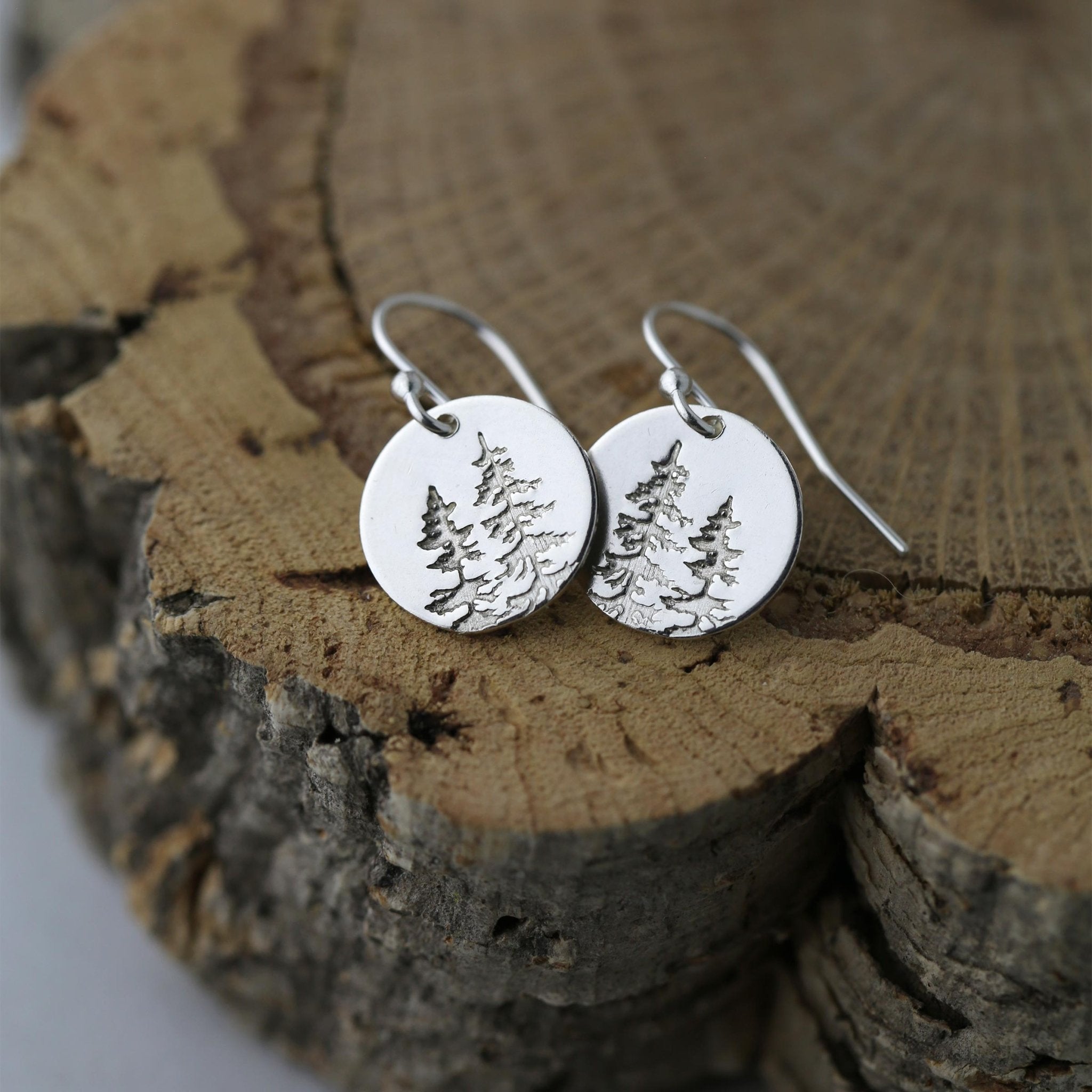 ★SENTIMENTS★ NO.621 [BURNISH] EARRING Silver Stamped Sunburst Earrings – Burnish
