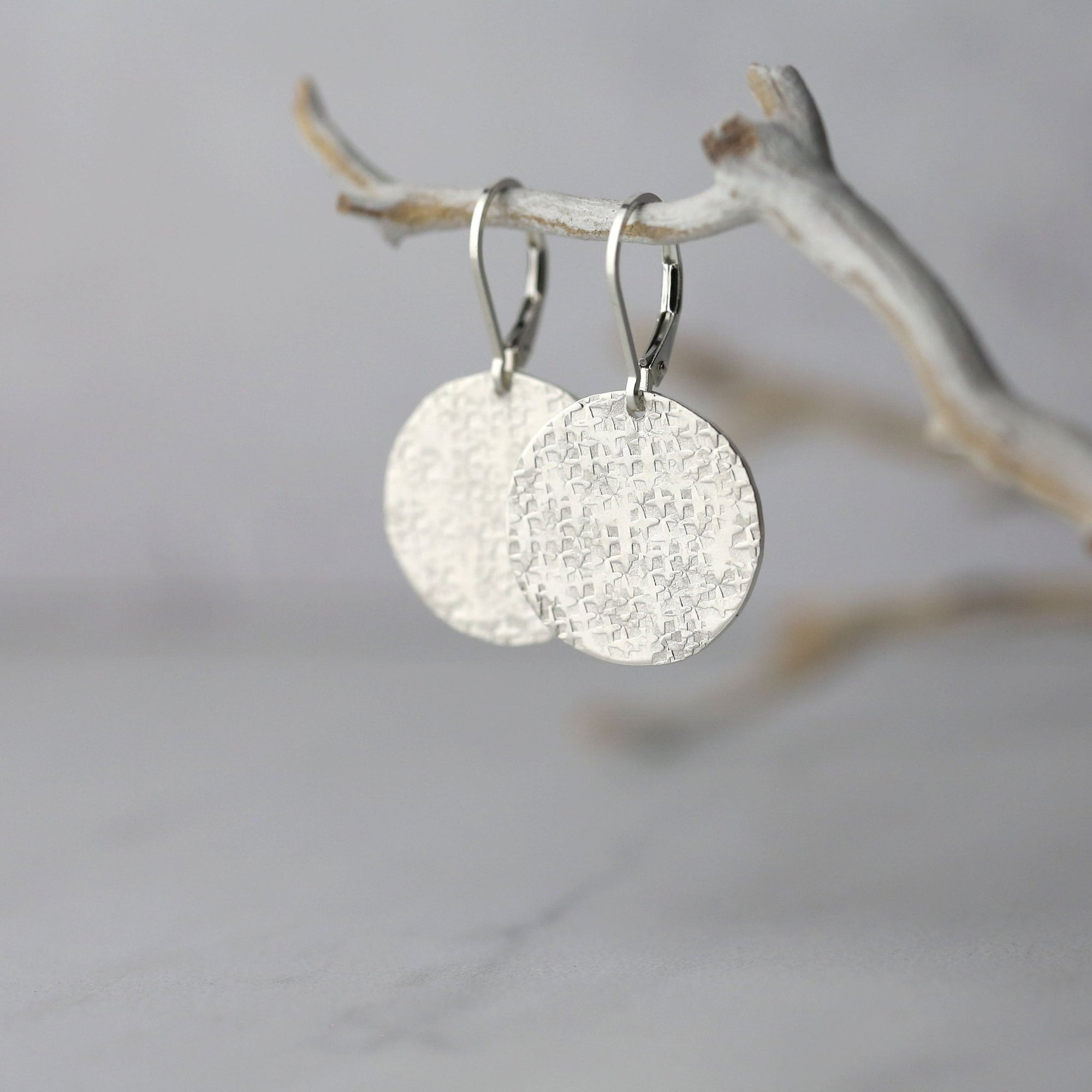 Large Raw Silk Texture Silver Disc Lever-back Earrings